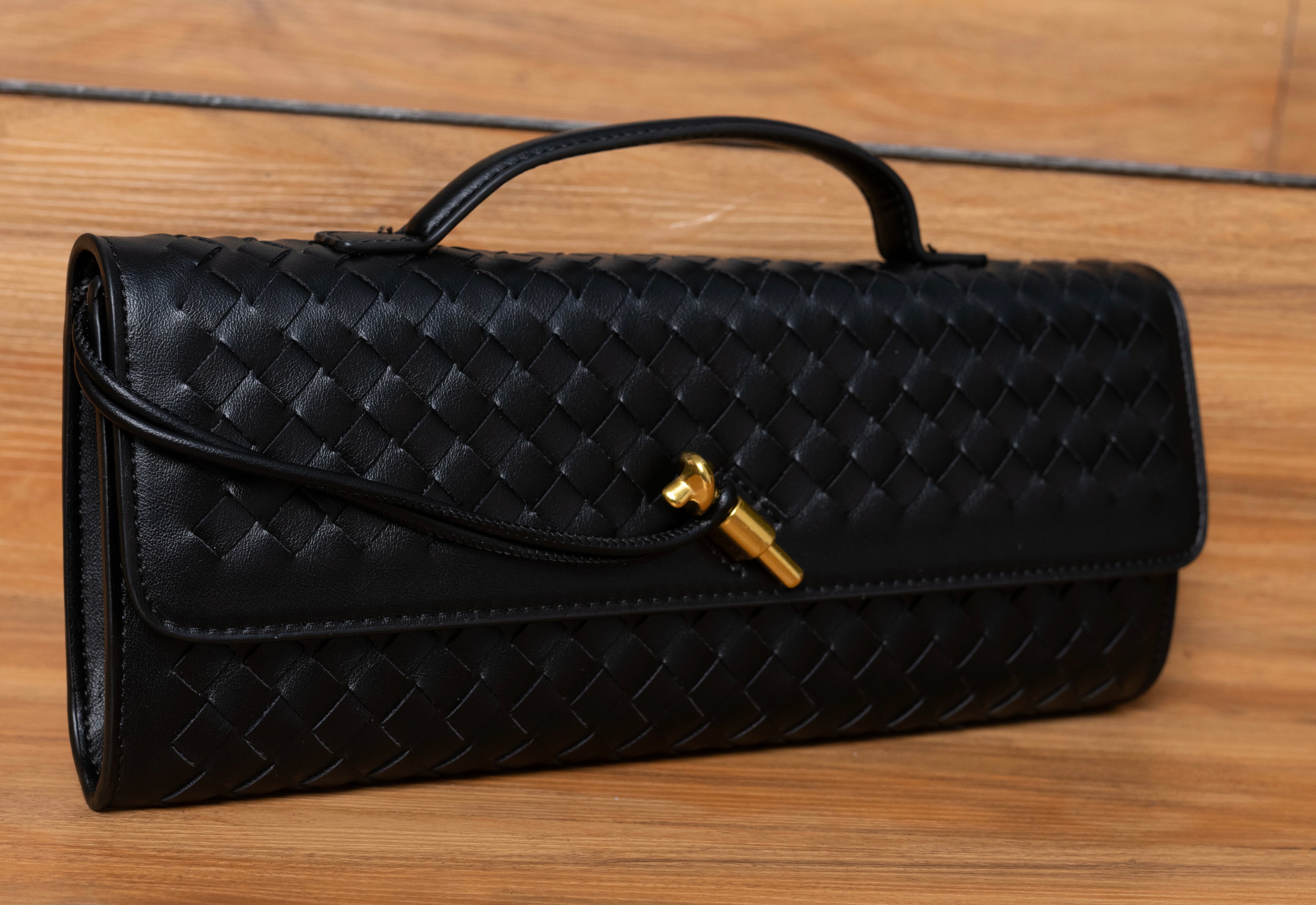 The Zuri Clutch Bag