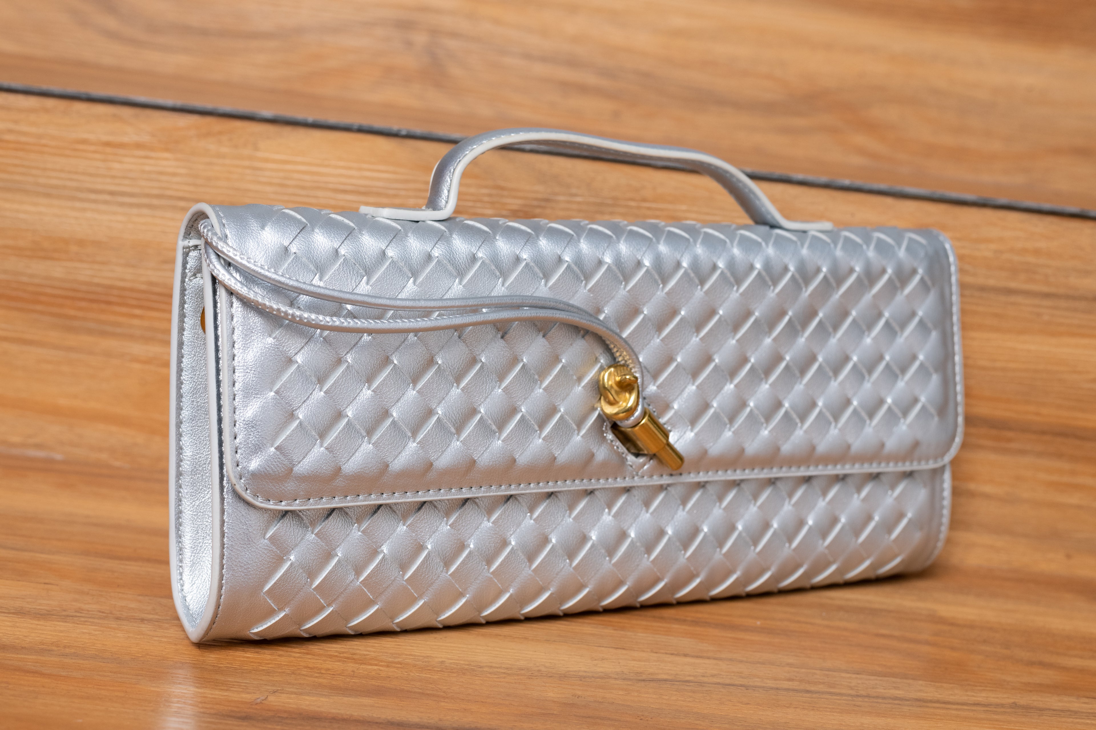 The Zuri Clutchbag