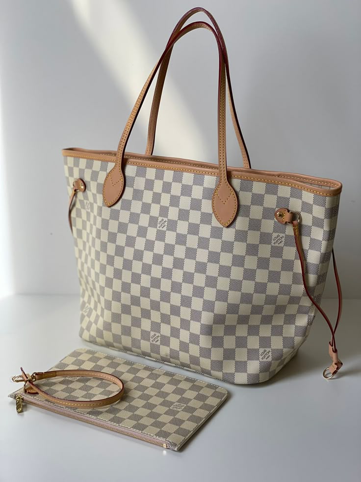 LV Neverfull Bag